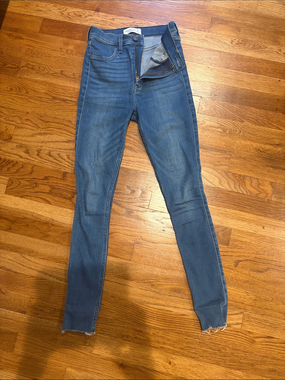 Abercrombie & Fitch Skinny Jeans in Blue Wash